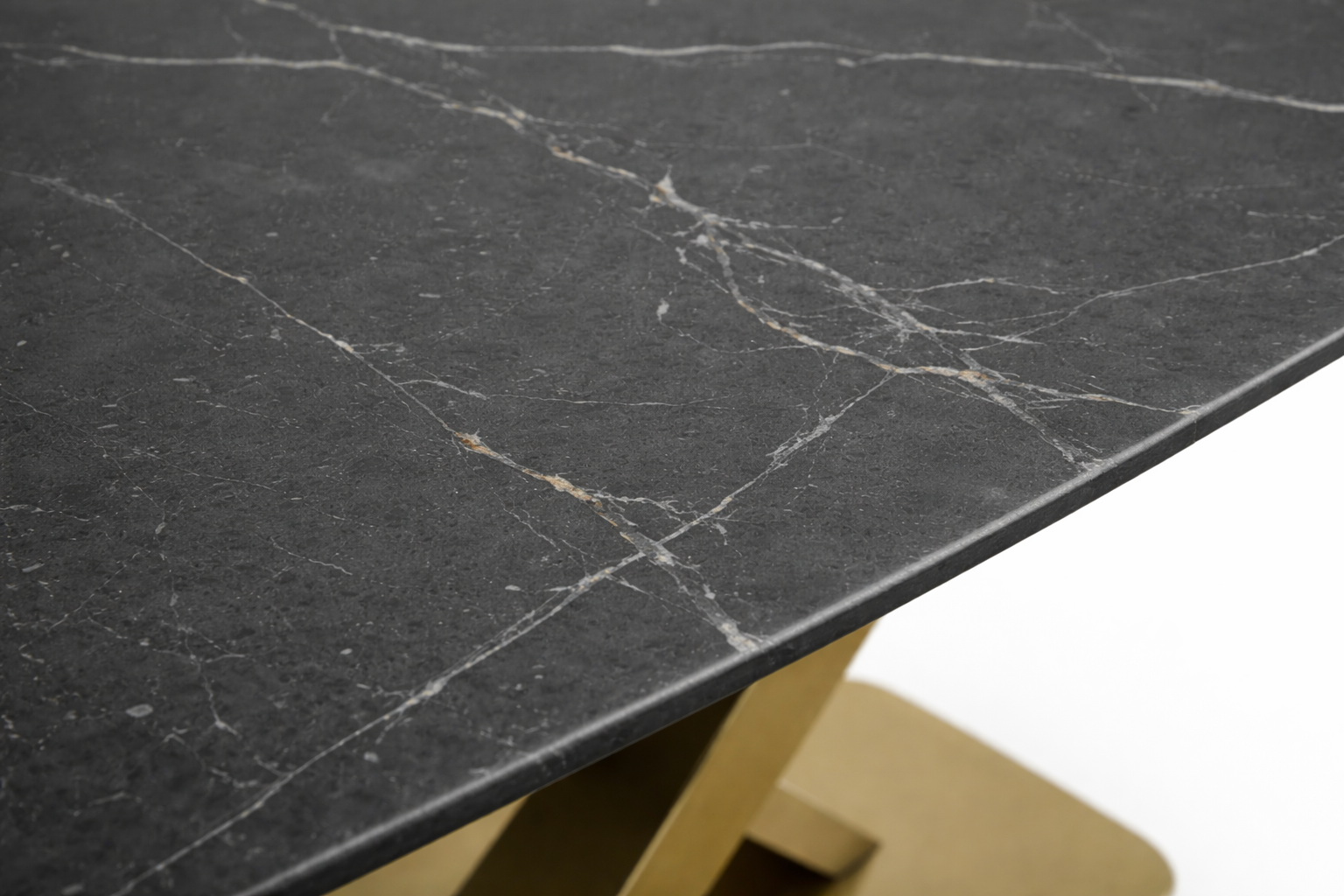 CLASSIC DINING Thumbnail